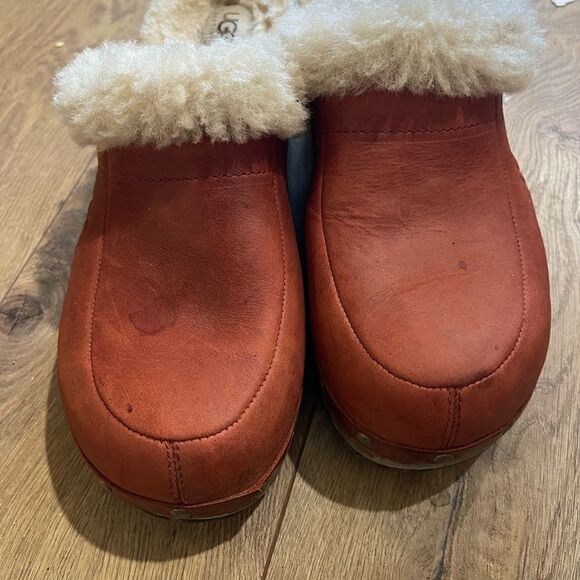 Ugg Sheepskin Women's Clogs  - Picture 1 of 10